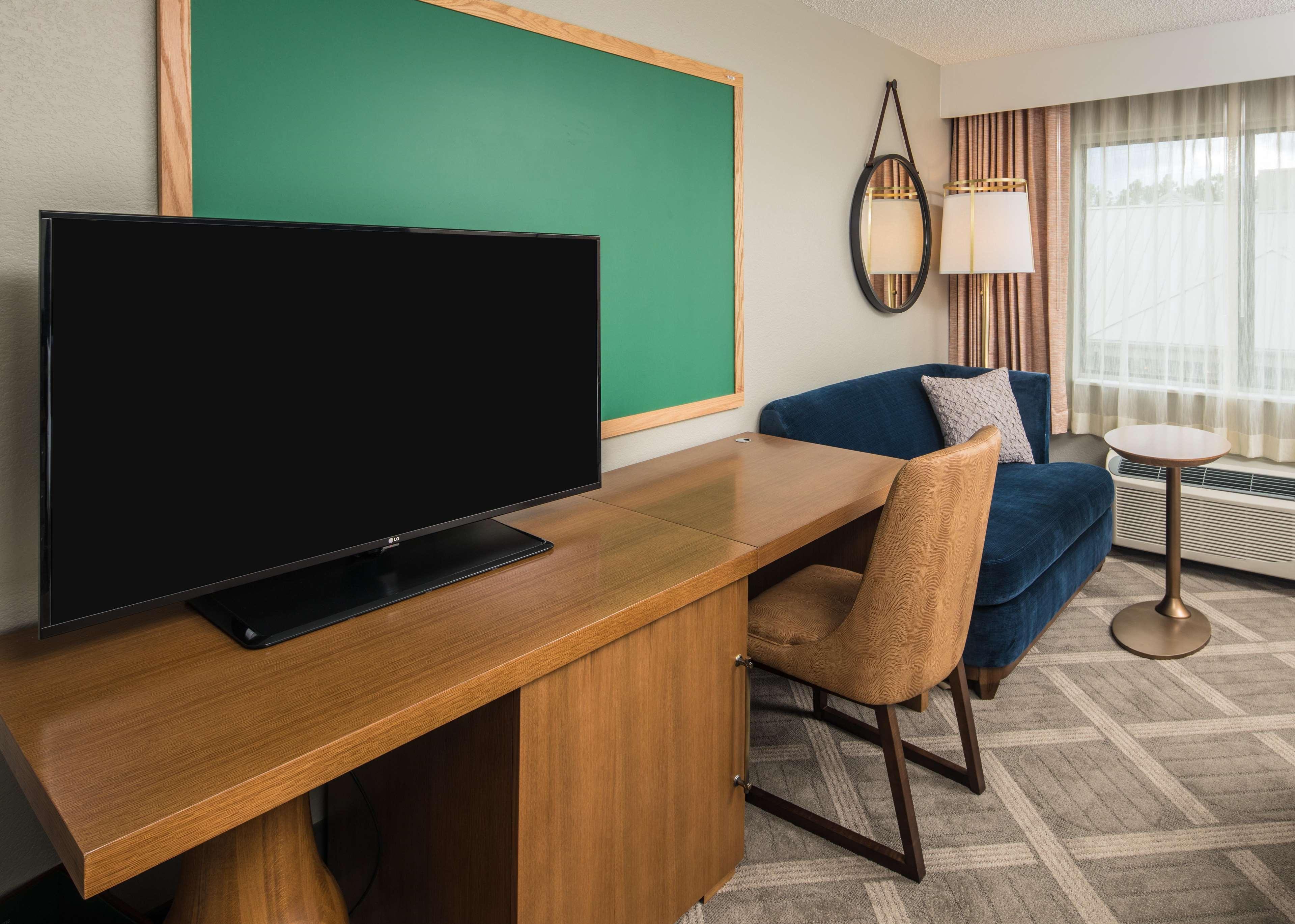 Doubletree By Hilton Γκέινσβιλ Εξωτερικό φωτογραφία