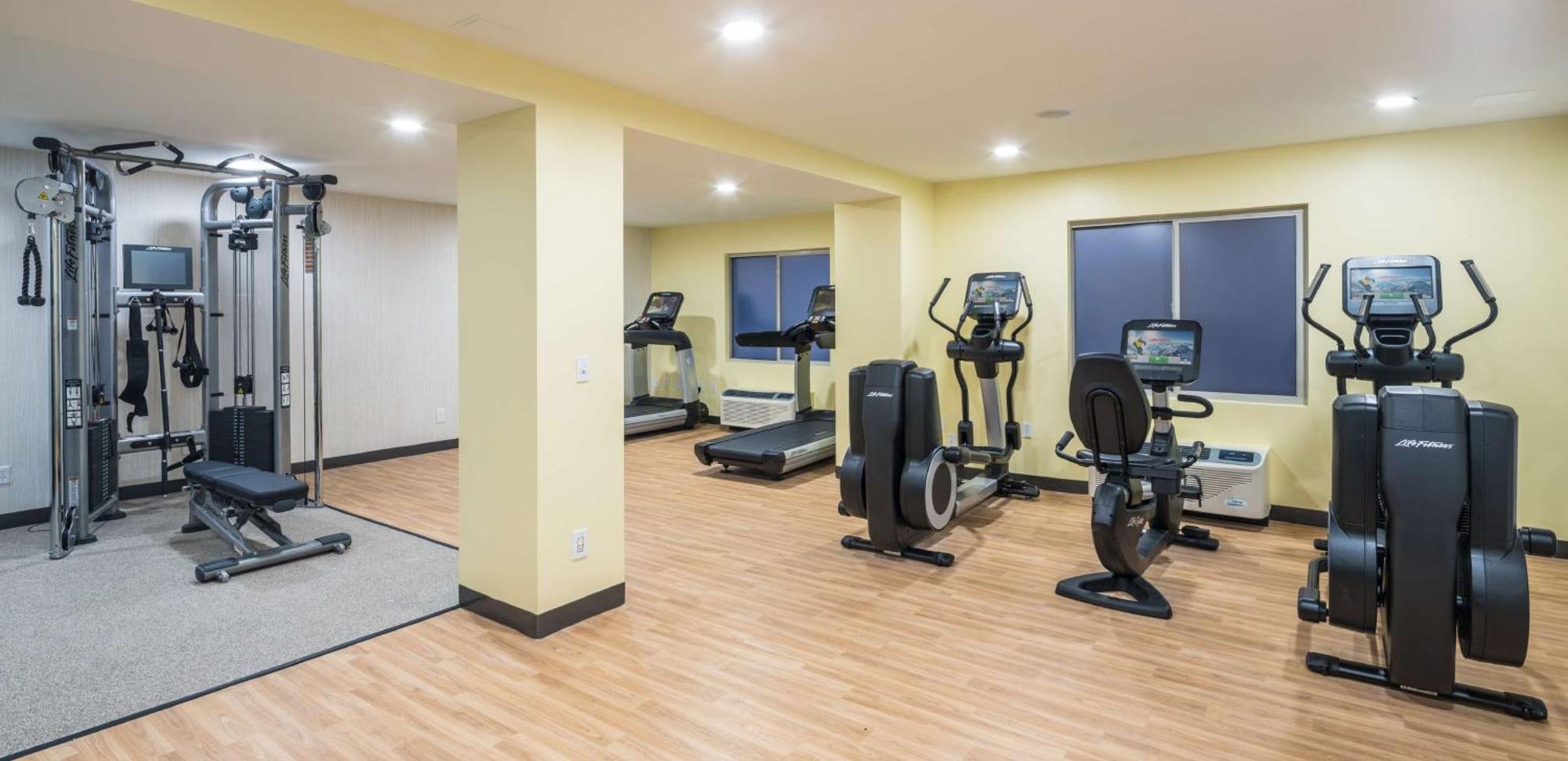 Doubletree By Hilton Γκέινσβιλ Εξωτερικό φωτογραφία