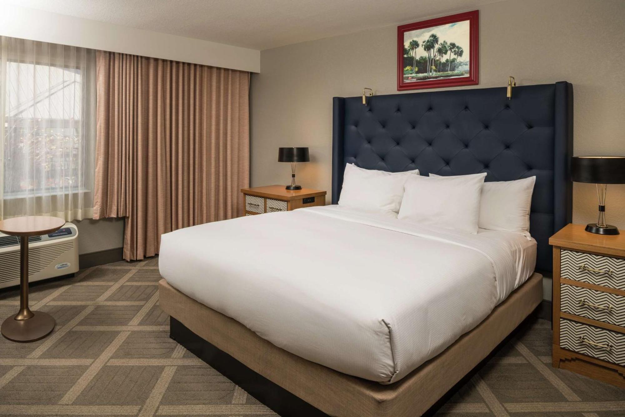 Doubletree By Hilton Γκέινσβιλ Εξωτερικό φωτογραφία